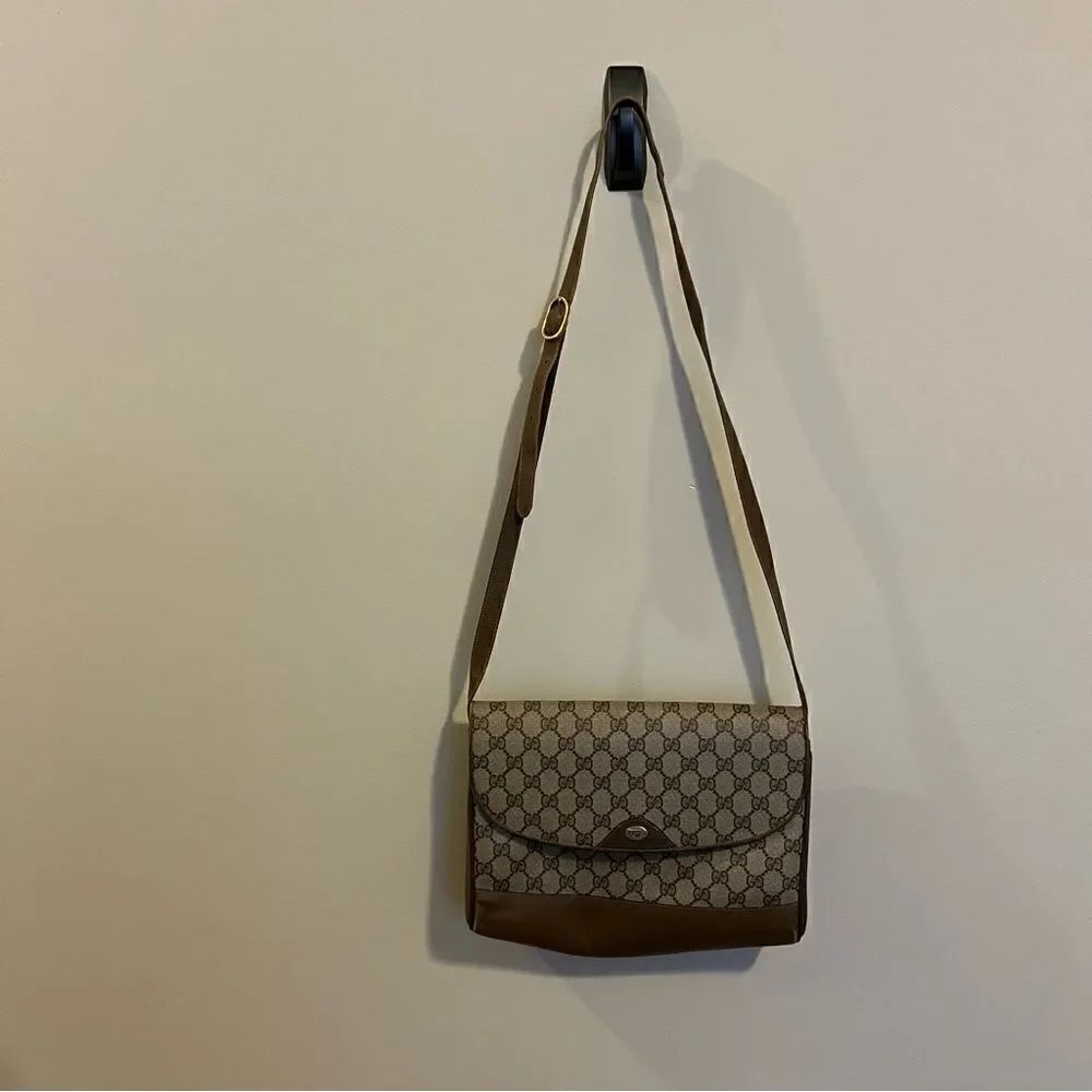 Gucci Supreme Crossbody/Shoulder Bag - Picture 2 of 16
